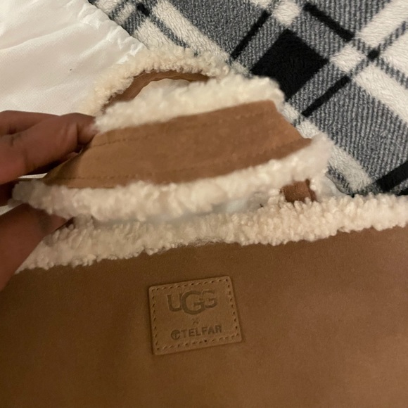 NEVER USED TELFAR X UGG COLLAB MEDIUM BAG - Picture 6 of 11
